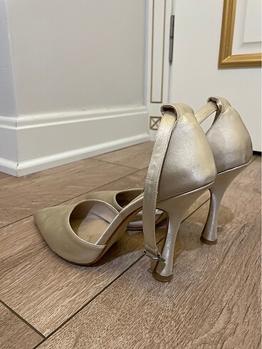 40 Beden ten rengi Renk Sivri Burun Stiletto