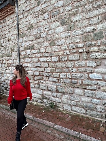 Stradivarius Kırmızı omzu açık kazak