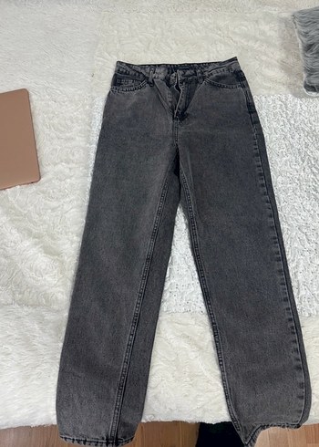Gri jean