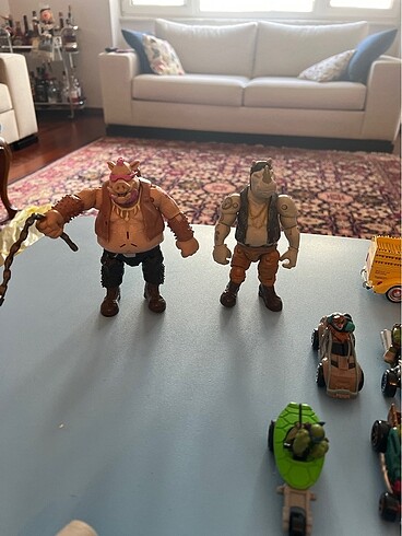 Ninjalar, yanındakiler hediye