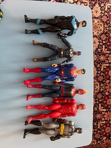 Marvel Ailesi, DC Ailesi