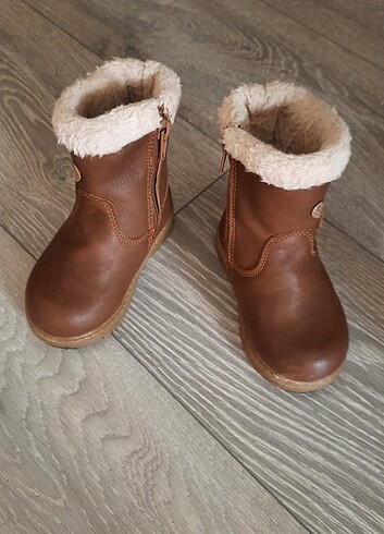 Lcw kiz bebek cizme 21 numara