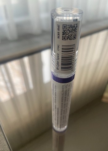 Essence Meta Glow Parlak Mor Dudak Parlatıcısı - Görsel 2