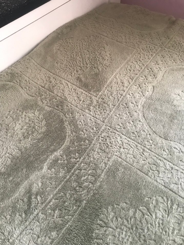 YeşilRenk Düz Desen Yatak Örtüsü - Görsel 2