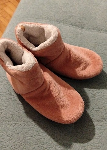 Kız Çocukları İçin Pembe Sıcak Kürklü Ev Terliği - Görsel 2