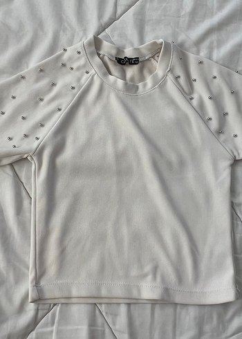 Kısa Kollu Beyaz Crop Top
