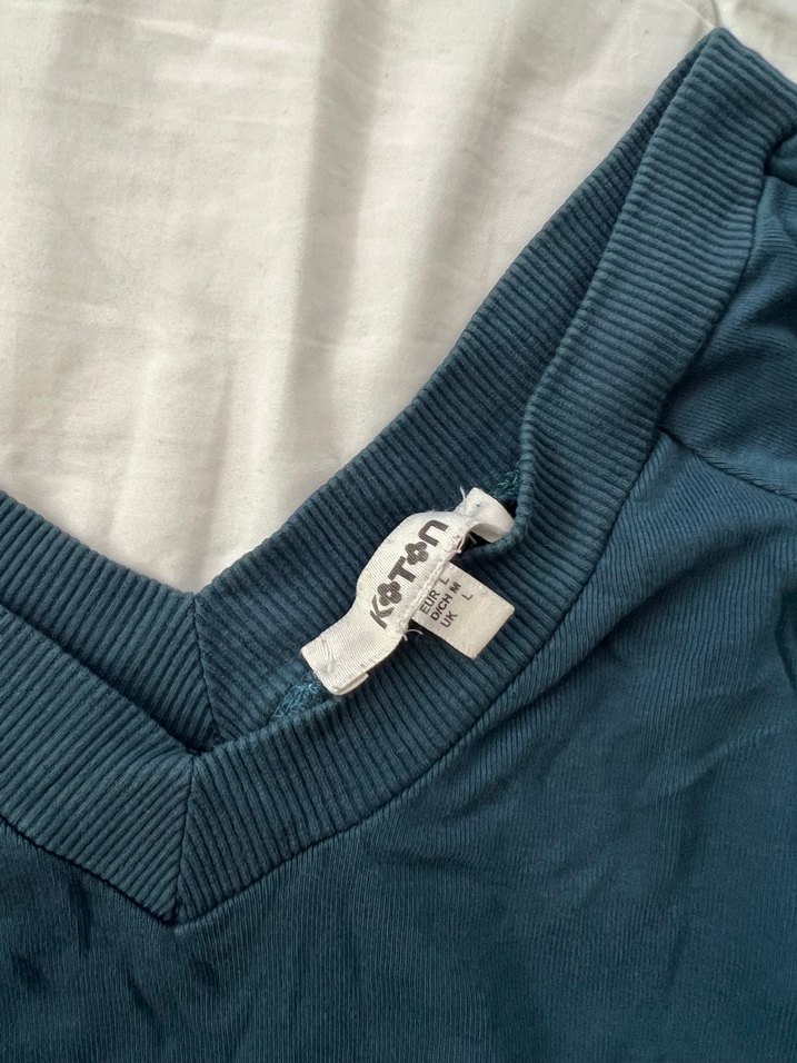 V Yaka Uzun Kollu - Görsel 2