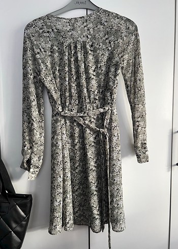 s Beden H&M yeşil çiçekli uzun kollu elbise