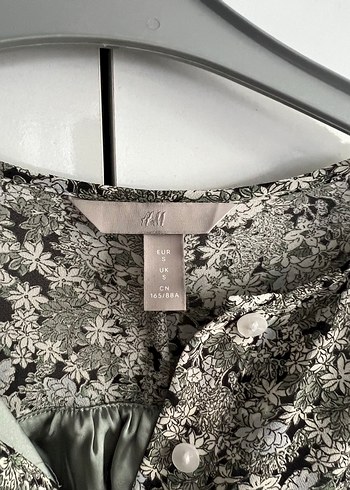 H&M H&M yeşil çiçekli uzun kollu elbise