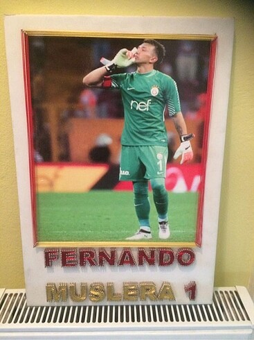 Tasarımcı Fernando Muslera Tasarım Tablo