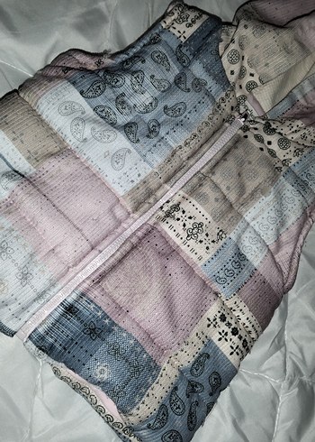 Kız Çocuk Kapüşonlu Bağlama Desenli Yelek - Görsel 2