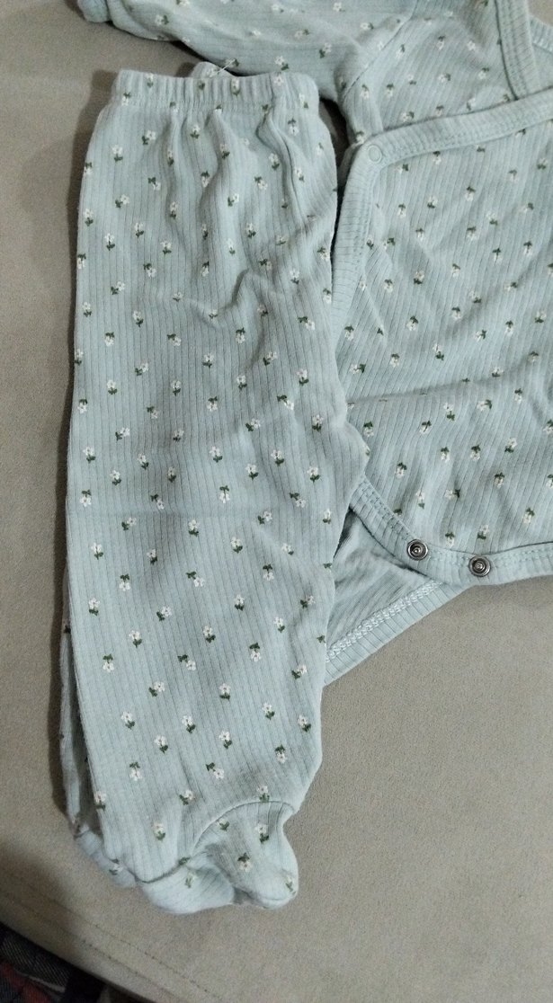 yeşil Pamuklu Bebek V Yaka Uzun Kollu Body - Görsel 4