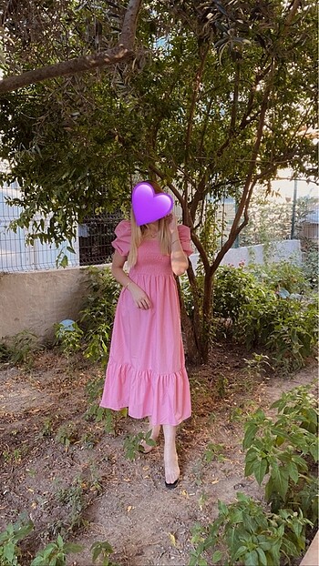 Pembe Elbise