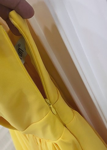Sarı Mini Drapeli V Yakalı Abiye Elbise - Görsel 3