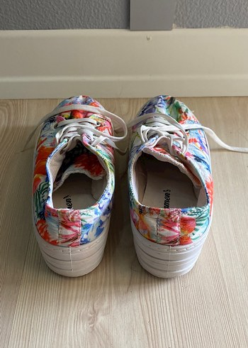 Renkli Bağcıklı Kadın Spor Ayakkabı - Görsel 3