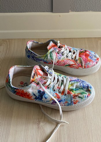 Renkli Bağcıklı Kadın Spor Ayakkabı - Görsel 2