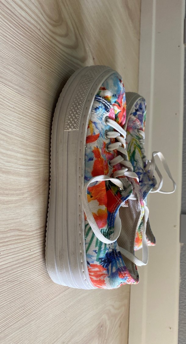 Renkli Bağcıklı Kadın Spor Ayakkabı - Görsel 5