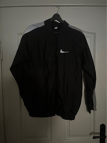 Nike Reflektörlü ince yağmurluk