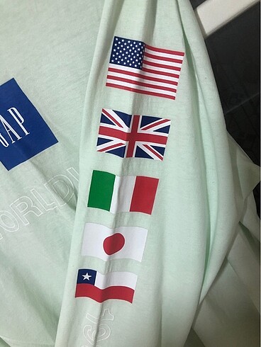 Gap Gap tshirt