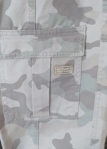 Kadın Gri Kamuflaj Kemerli Bol Kesim Pantolon - Görsel 5