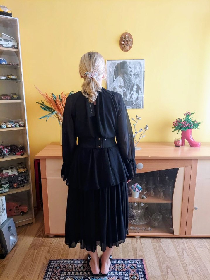 Siyah Deri Kemerli Uzun Gotik Elbise ( Kemer dahil değildir ) - Görsel 2