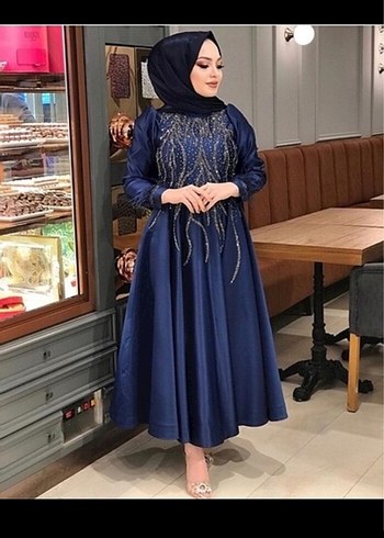 İşlemeli Boncuk Detaylı Lacivert Abiye Elbise - Görsel 2