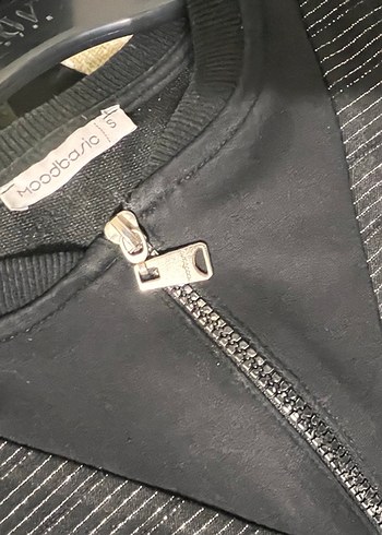 Siyah V Yakalı Fermuarlı Uzun Kollu Tunik - Görsel 5