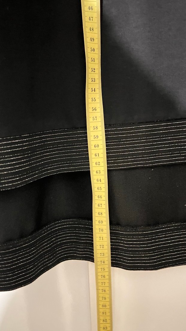 Siyah V Yakalı Fermuarlı Uzun Kollu Tunik - Görsel 4