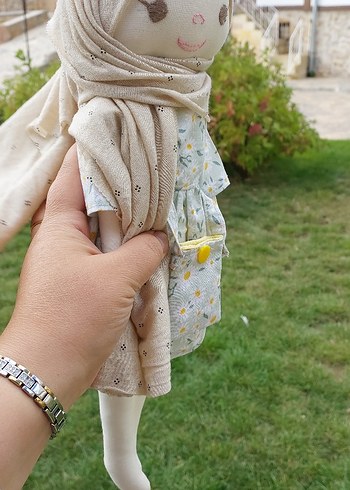 Gri Pastel Tonlarda Bez Bebek . küçük cantasi ve 1 yedek kıyafet - Görsel 8