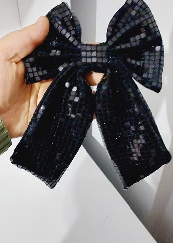 Siyah Parlak Fiyonk Kadın Saç Aksesuarı - Görsel 2