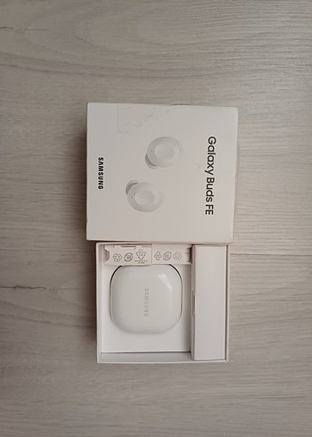 Samsung Galaxy Buds FE Beyaz Kablosuz Kulaklık