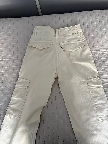 32 Beden ten rengi Renk Pull&Bear 32 Beden Kargo Pantolon