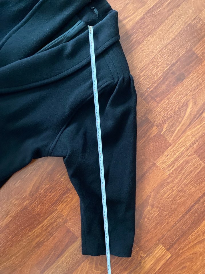 Siyah Düğmeli Uzun Kaban - Görsel 3