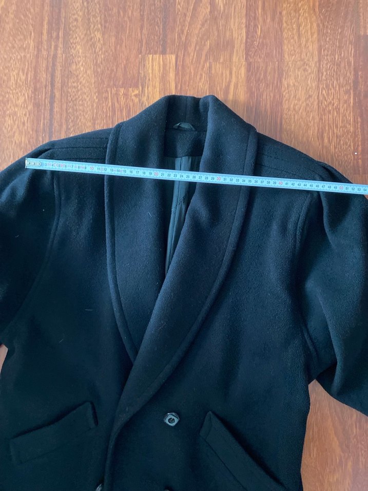 Siyah Düğmeli Uzun Kaban - Görsel 2