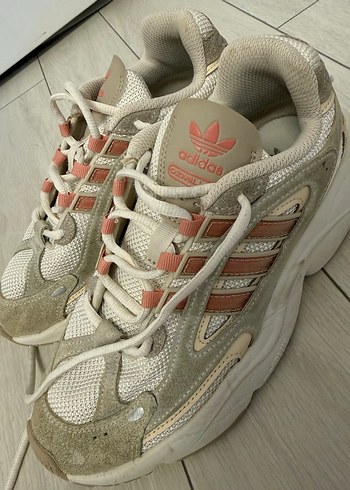 Adidas 38,5