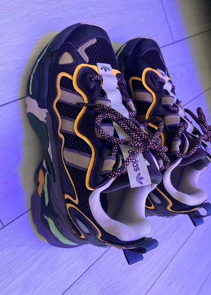 Adidas ayakkabı - Görsel 2