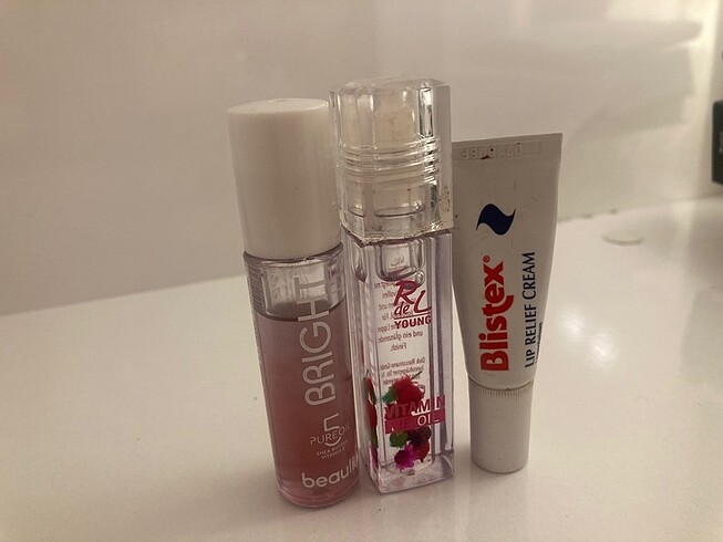 Beaulis ve Blistex Dudak bakim yagi ve bakim kremi