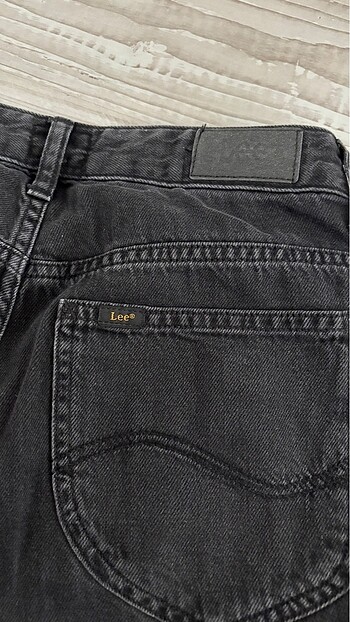 Lee Lee mom jean