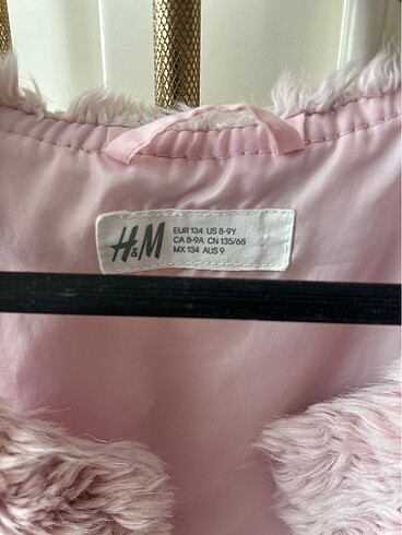 H&M H&M çocuk peluş yelek