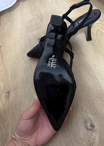 37 Beden siyah Renk Kemerli Siyah Yılan Desenli Stiletto