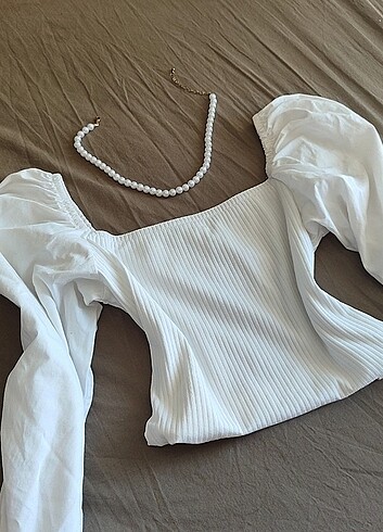 Old money lolita beyaz crop