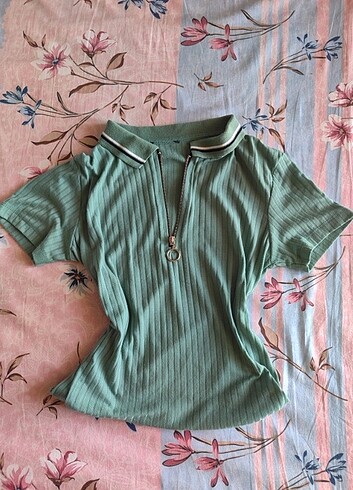 Lolita fermuarlı crop