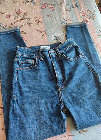 s Beden Bershka yüksek bel kot pantolon