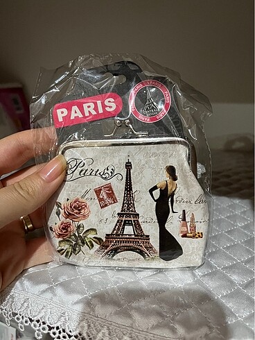  Beden Paris?ten cüzdan