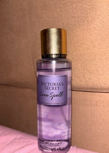 Victoria s Secret