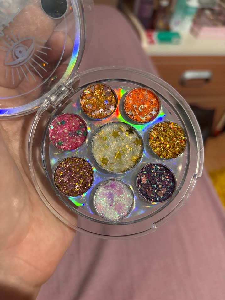 Glitter  - Görsel 3