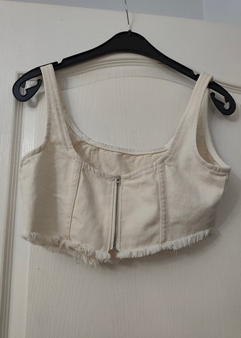 Krem rengi ön Fermuarlı Crop