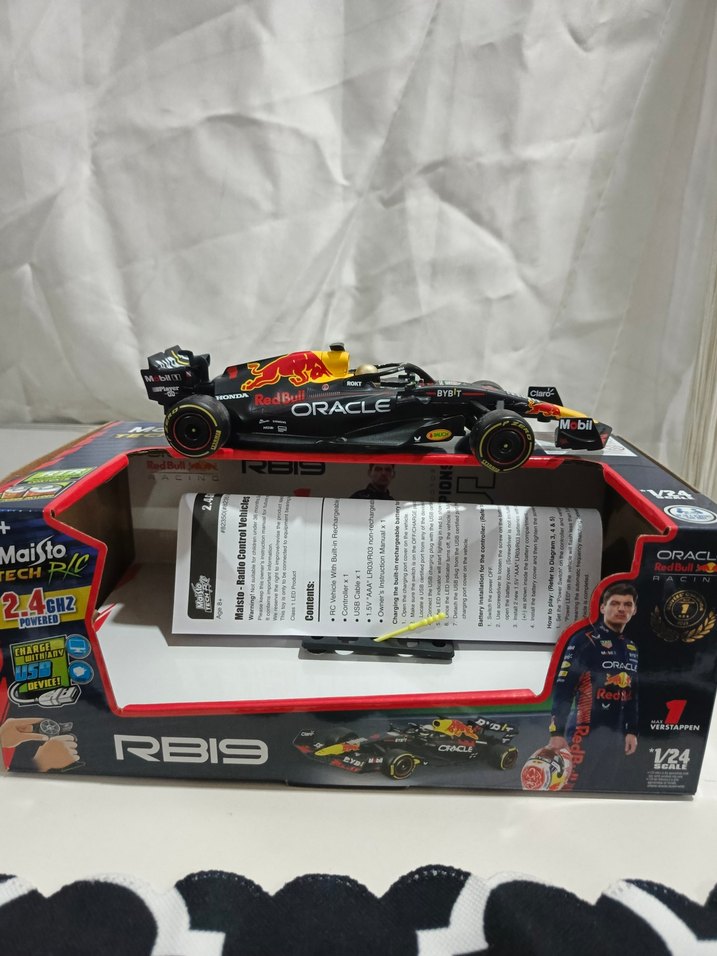 Kumandalı Siyah Formula 1 Oyuncak Araba - Görsel 3