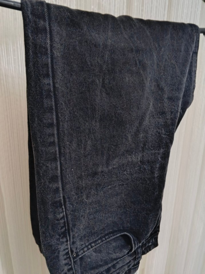 Koyu Gri Yıkamalı Geniş Paça Jean — görsel 3/5