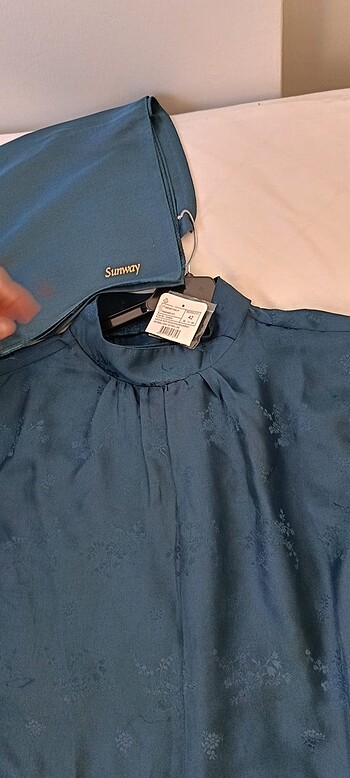 42 Beden mavi Renk Lcw modest elbise